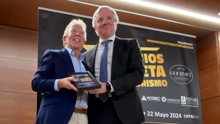 Reclama Travel recibe el premio a la «Mejor Atención al Pasajero» 2024